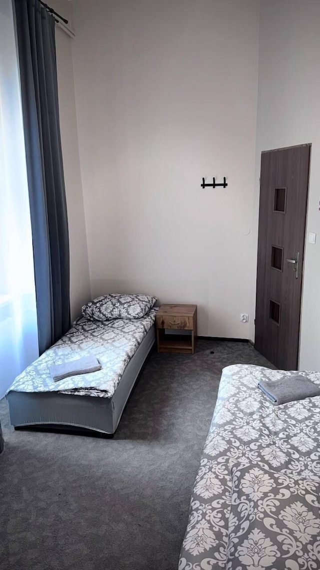 ファイブホステル