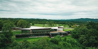 Snow Peak FIELD SUITE SPA HEADQUARTERS