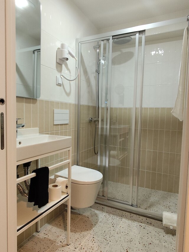 バカルオエイロス 125 オテル