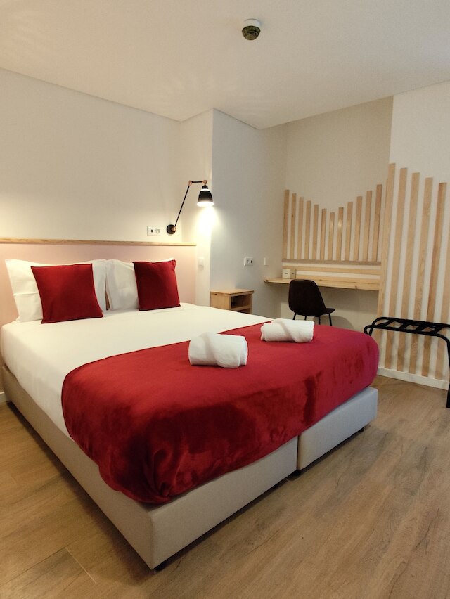 バカルオエイロス 125 オテル