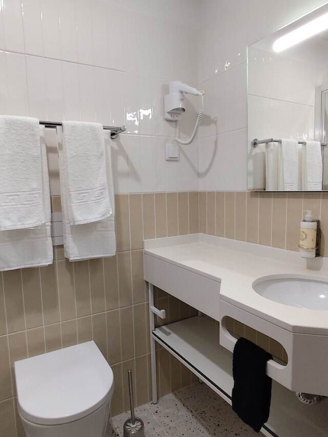 バカルオエイロス 125 オテル