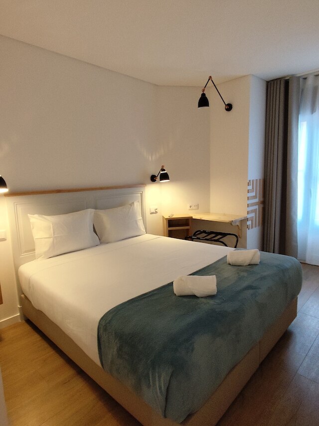 バカルオエイロス 125 オテル