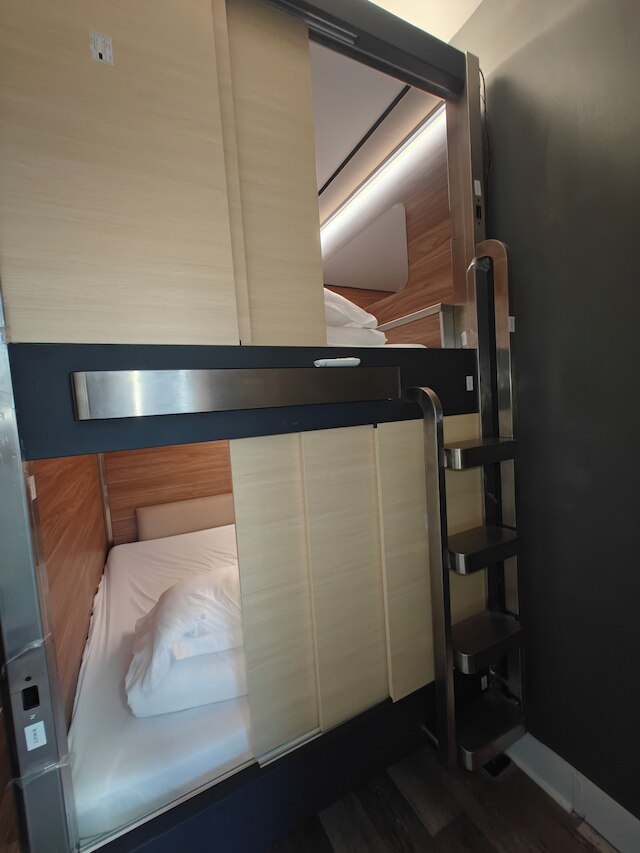 アイ ストリート カプセル ホステル