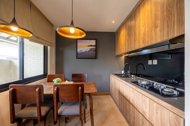 カナ スイーツ ジンバラン バイ フェイズ ホスピタリティ