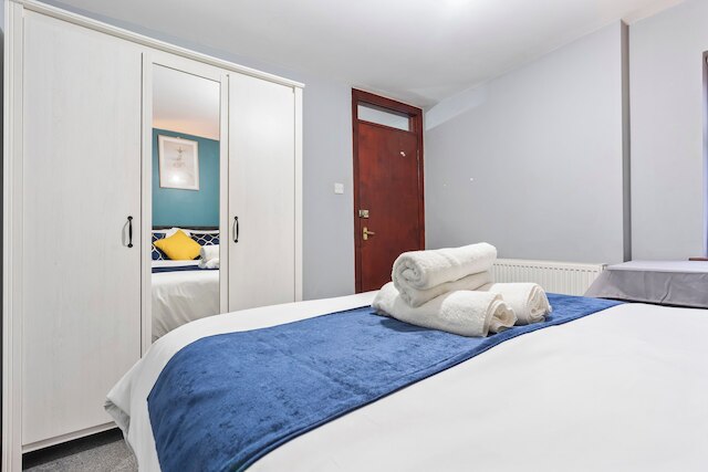 ラグジュアリー ロンドン アパートメント ウィズ 3 ベッドルームズ