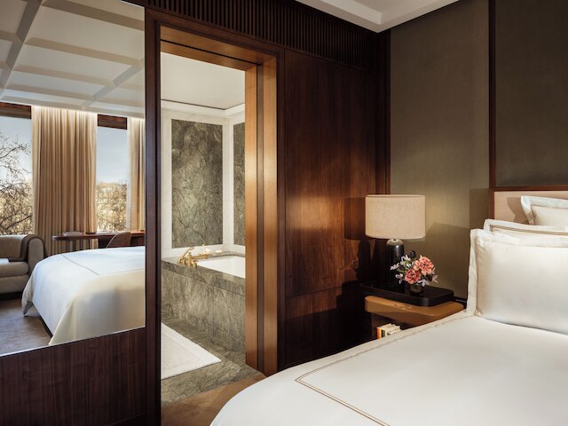 ザ チャンセリー ローズウッド