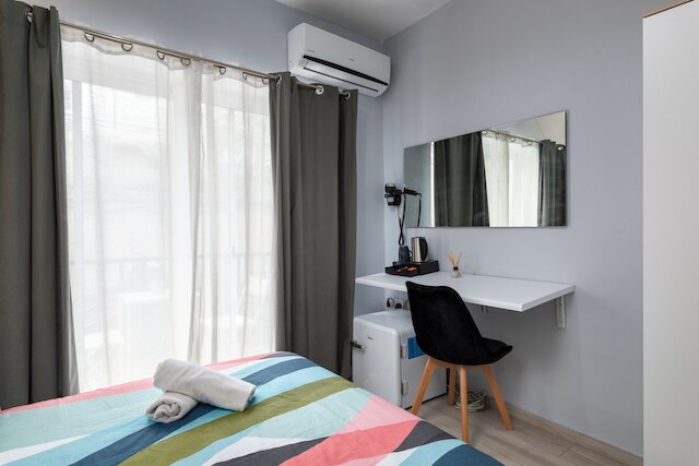 モダン エンスイート ルームズ ニア バルータ ベイ