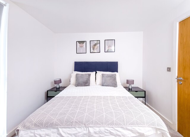 サルフォード - 2 ベッド アパートメント - スリープス 4 - WiFi