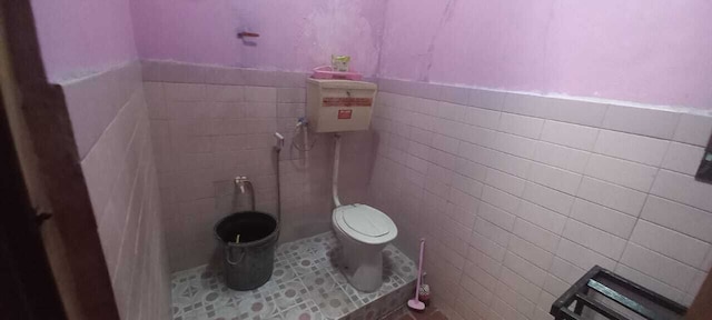 OYO 94370 レスティン ホームステイ モンジャリ