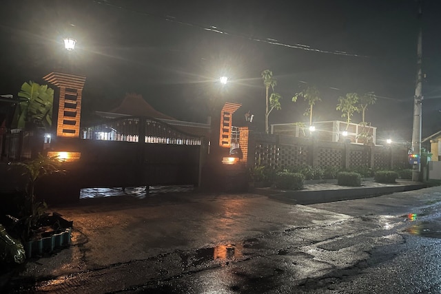 ホームステイ オマ エンブン