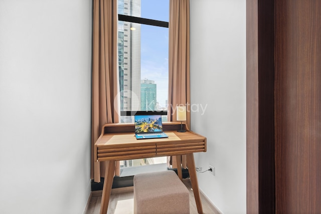 キロ バイ コージーステイ - スディルマン