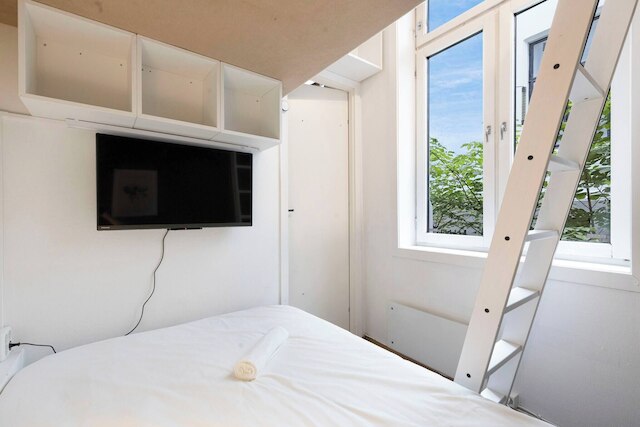 コージー 3ベッドルーム アパートメント セントラル