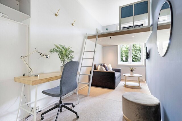 コージー 3ベッドルーム アパートメント セントラル