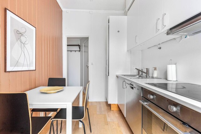 ビッグ アンド ブライト アパートメント イン ザ センター