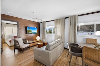 トゥー ベッドルーム スイーツ サウス ビーチ