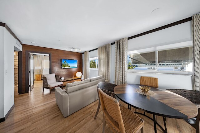 トゥー ベッドルーム スイーツ サウス ビーチ