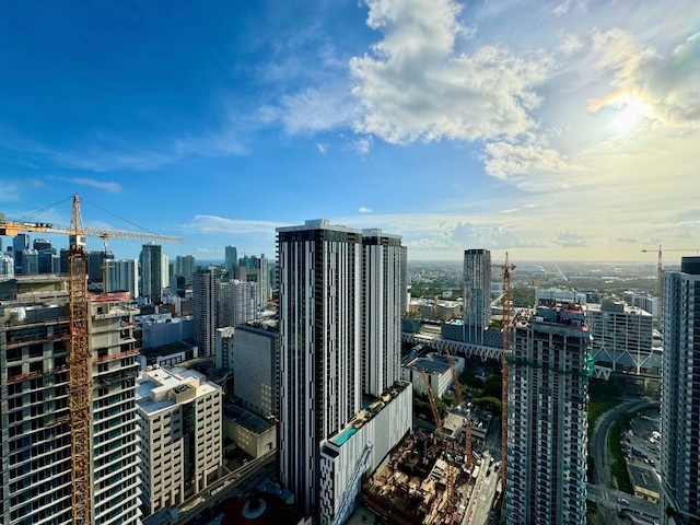 ダウンタウン マイアミ ラグジュアリー 1 BD スタジオ インセイン アメニティーズ