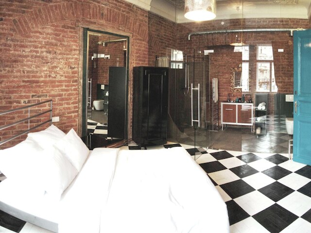 オールド タウン スクエア, 2 バスルームズ, ユニーク デザイン