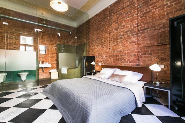 オールド タウン スクエア, 2 バスルームズ, ユニーク デザイン