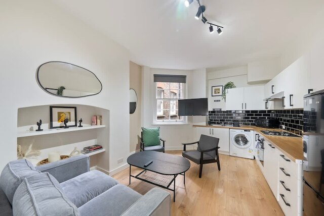 モダン エレガンス イン パディントン