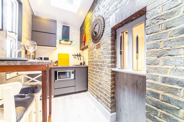 スタジオ 1 - チャーミング スタジオ イン アールズコート