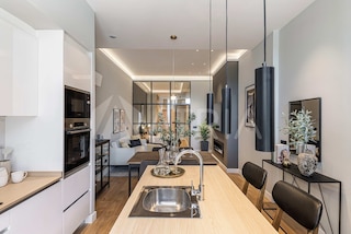 フラット 5 10m ウォーク トゥ ベルナベウ レアルマドリード スタジアム