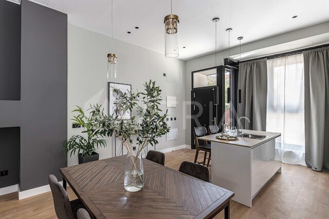 フラット 4 10m ウォーク トゥ ベルナベウ レアルマドリード スタジアム