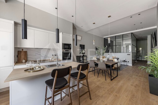 フラット 4 10m ウォーク トゥ ベルナベウ レアルマドリード スタジアム