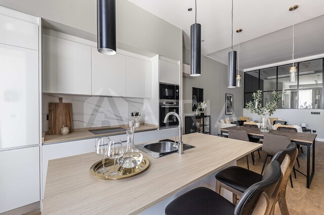 フラット 4 10m ウォーク トゥ ベルナベウ レアルマドリード スタジアム