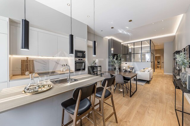 フラット 1 10m ウォーク トゥ ベルナベウ レアルマドリード スタジアム