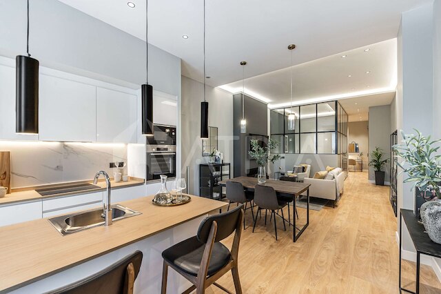 フラット 3 10m ウォーク トゥ ベルナベウ レアル マドリード スタジアム