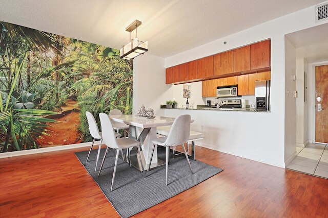 スタイリッシュ 1ベッドルーム アット ブリッケル ベイ クラブ バイ オンラックステイ