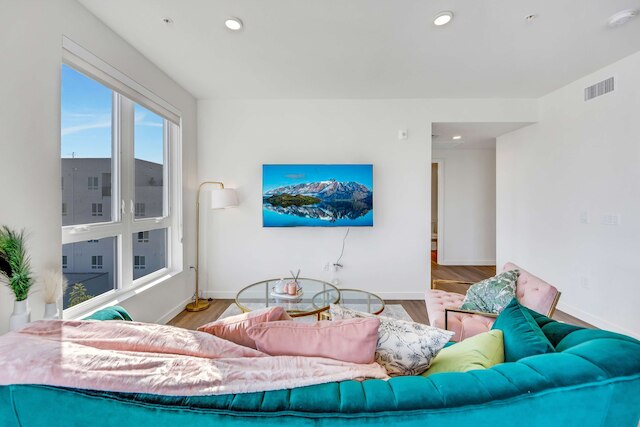 ラグジュアリー 2BR ハリウッド プールビュー バイ ワンラックスステイ