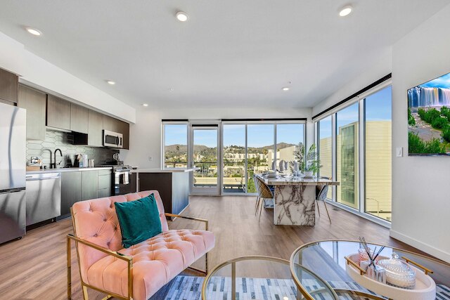 ラグジュアリー 2 ベッドルーム ハリウッドサインビュー バイ Oneluxstay