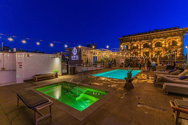 スタイリッシュ デラックス 1 ベッドルーム アット HWH バイ Oneluxstay