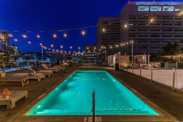 スタイリッシュ デラックス 1 ベッドルーム アット HWH バイ Oneluxstay