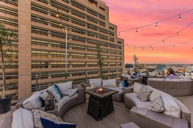 スタイリッシュ 2ベッドルーム/2バスルーム アット HWH バイ Oneluxstay