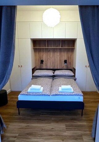 ショート ウェイ アパートメンツ GPH