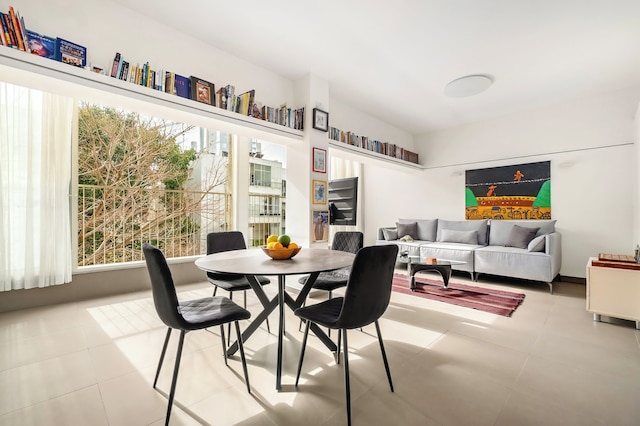 オールド ノース チャーミング ステイ バイ シー アンド レント