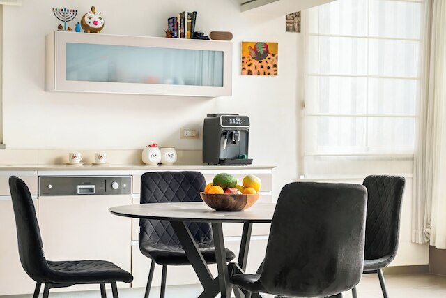 オールド ノース チャーミング ステイ バイ シー アンド レント