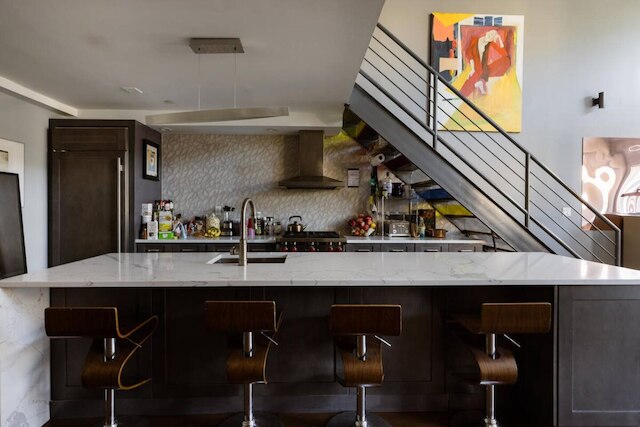 デカルブ バイ ローブ トラベル デュプレックス ロフト ウィズ テラス