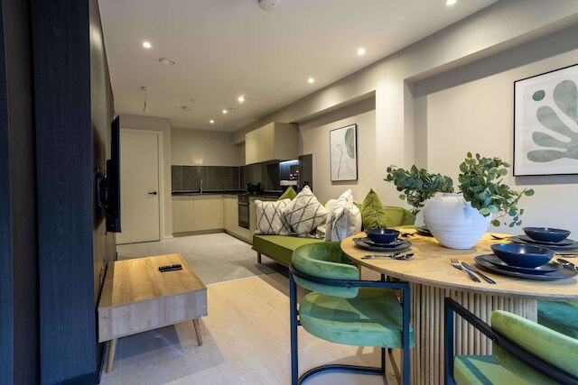 ヴェルダナ スイート 1ベッドルーム フラット ニア センター