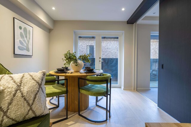 ヴェルダナ スイート 1ベッドルーム フラット ニア センター