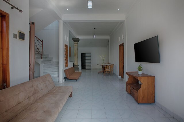 ヴィラ カルガリー スミニャック