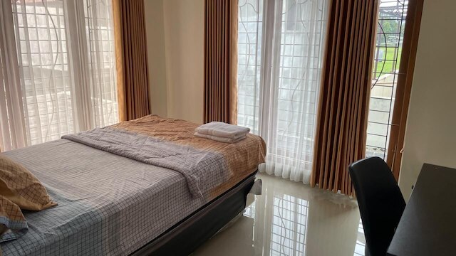 グリヤ カニア メラピ