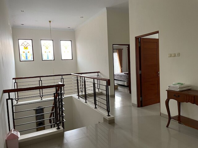 グリヤ カニア メラピ