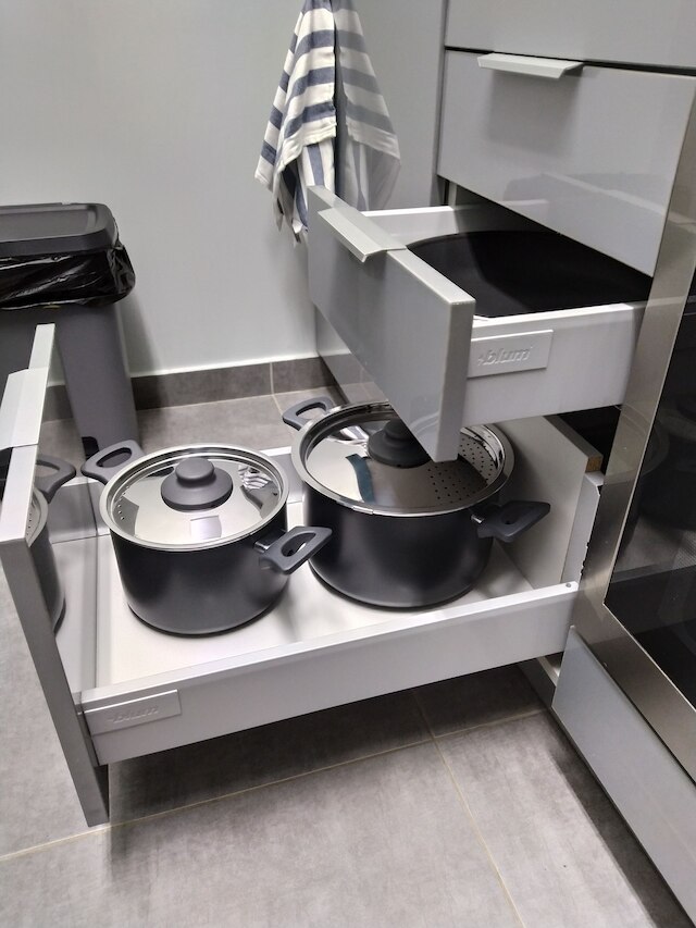 アカデミーズ モダン アパートメンツ バイ アテネズ アーバン リトリート