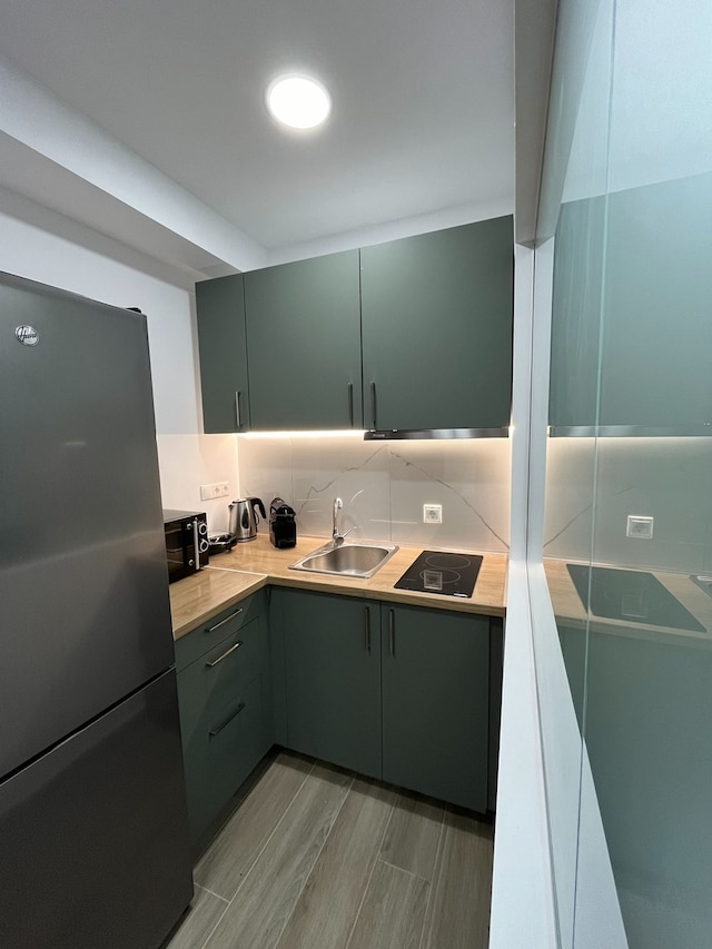 アカデミーズ モダン アパートメンツ バイ アテネズ アーバン リトリート