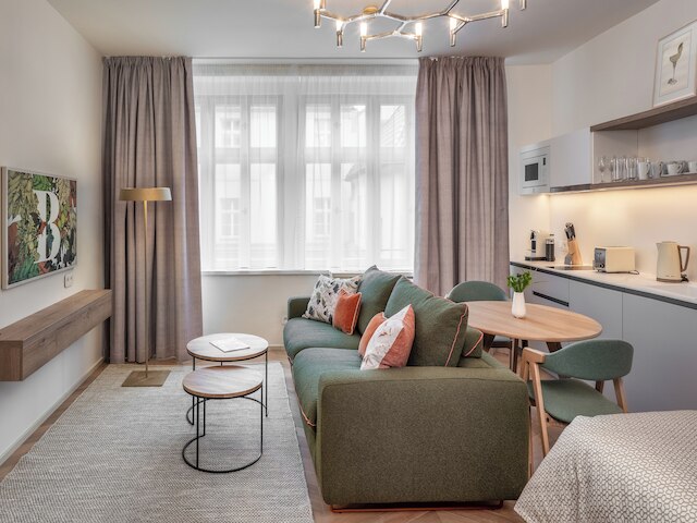 ザ ボタニスト バイ アドレズ