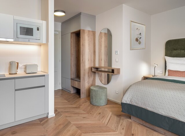 ザ ボタニスト バイ アドレズ